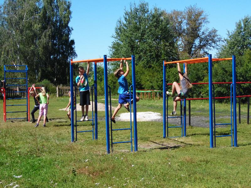 Спортивная площадка в Новлянской школе Селивановского района