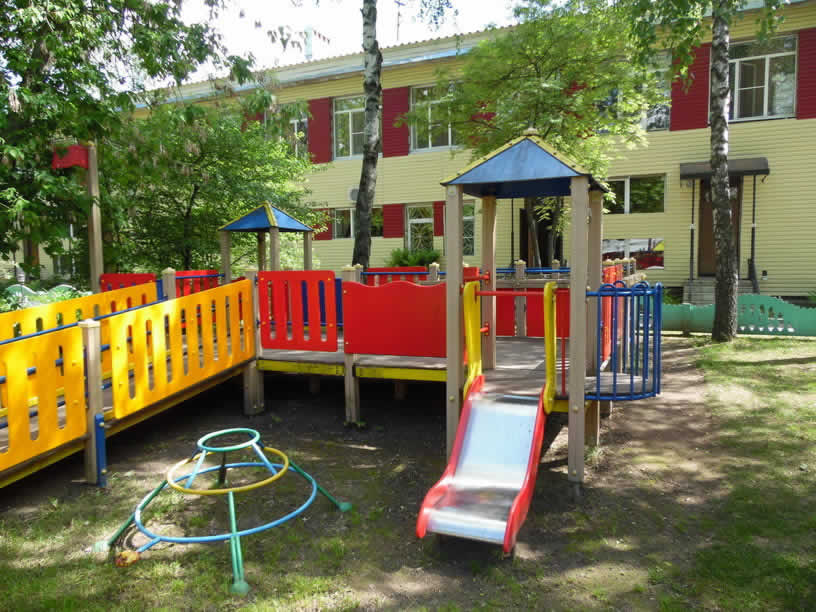 Реконструкция игрового комплекса в специализированном Доме ребенка
